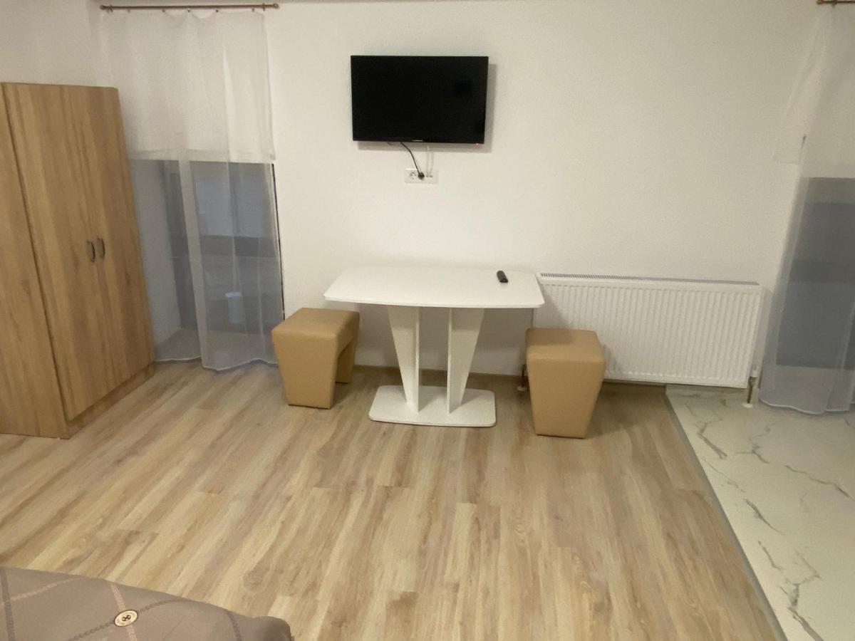 Rez Suites Яш Екстериор снимка