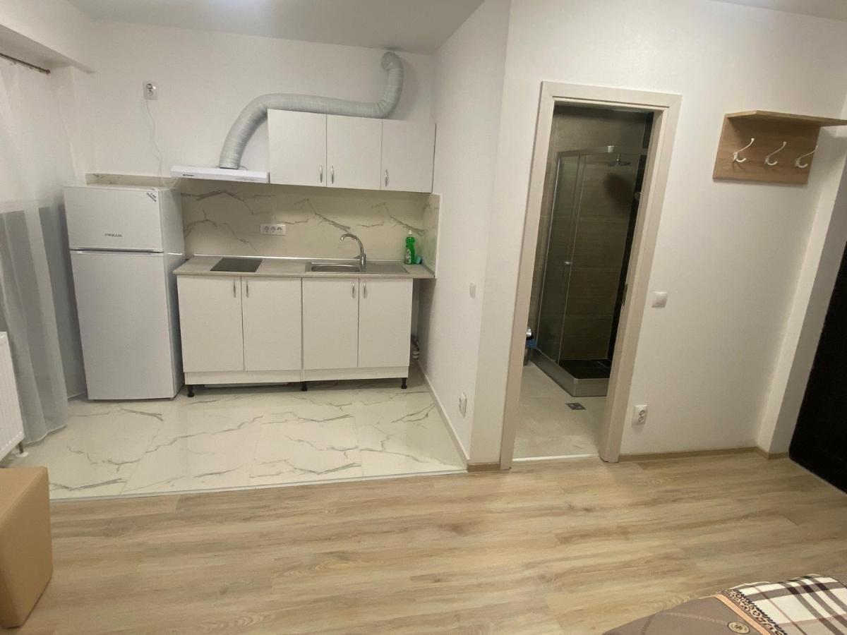 Rez Suites Яш Екстериор снимка