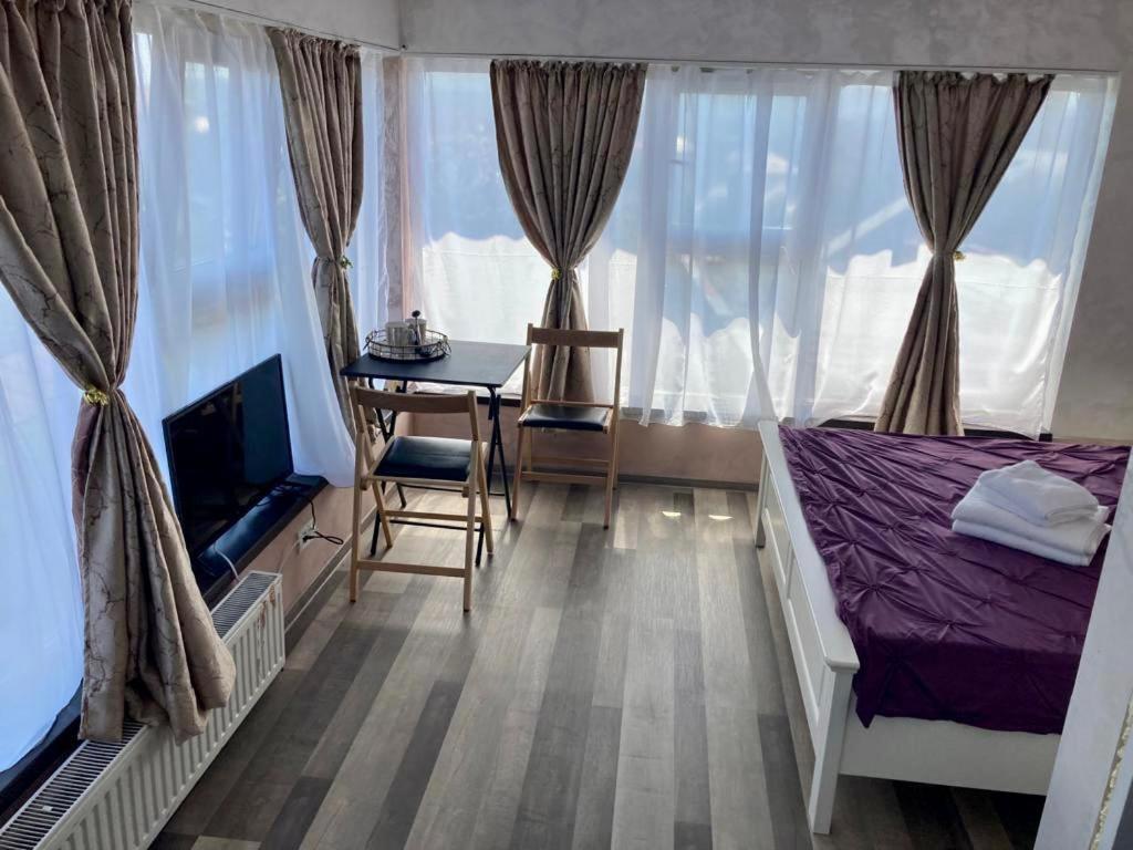 Rez Suites Яш Екстериор снимка